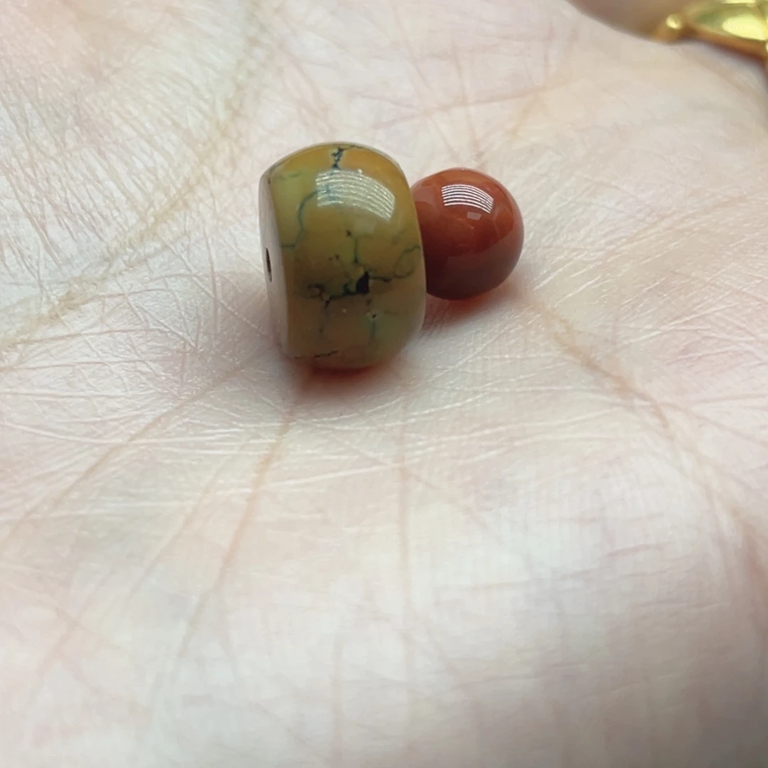 南红玛瑙未镶嵌珠宝奇石