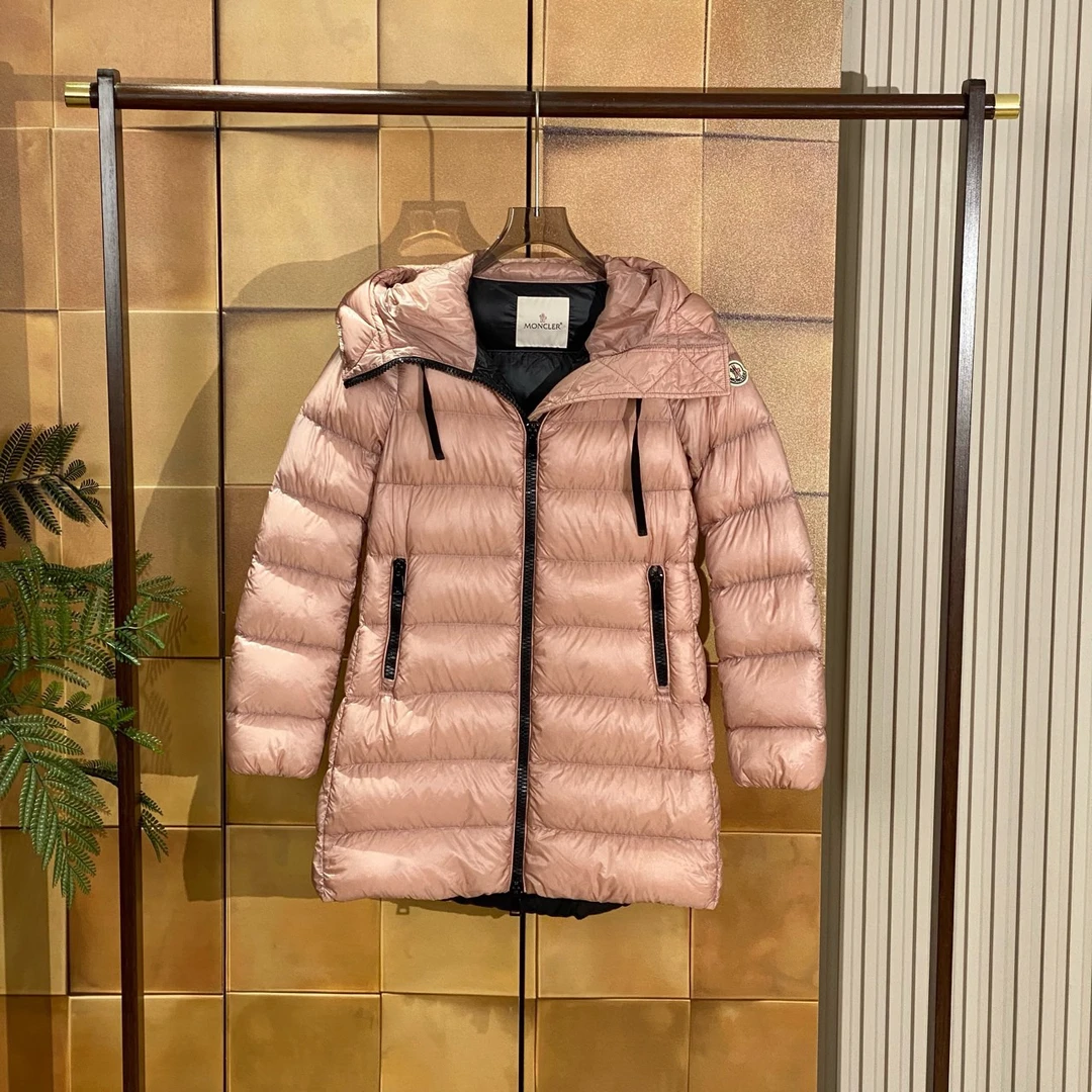 99新 MONCLER Suyen樱花粉刺绣徽标logo连帽羽绒服/0码99新/28657
