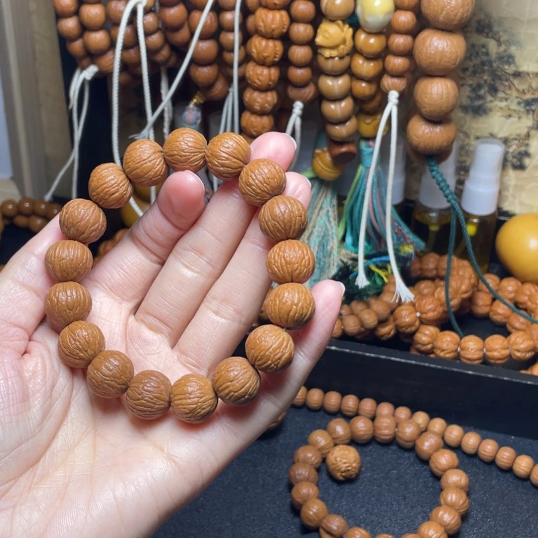 吊坠猴头核桃同尺凤羽