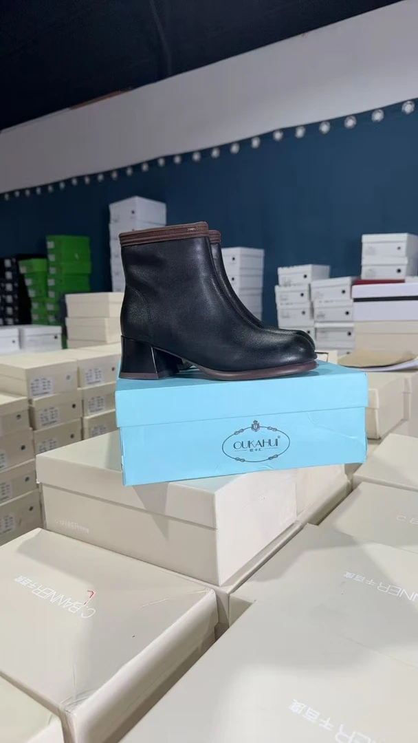 58251时尚舒适百搭洋气小短靴