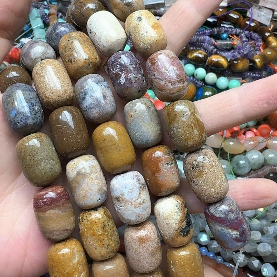 玛瑙/玉髓未镶嵌珠宝半成品一条14x20m海洋玛瑙带矿坑