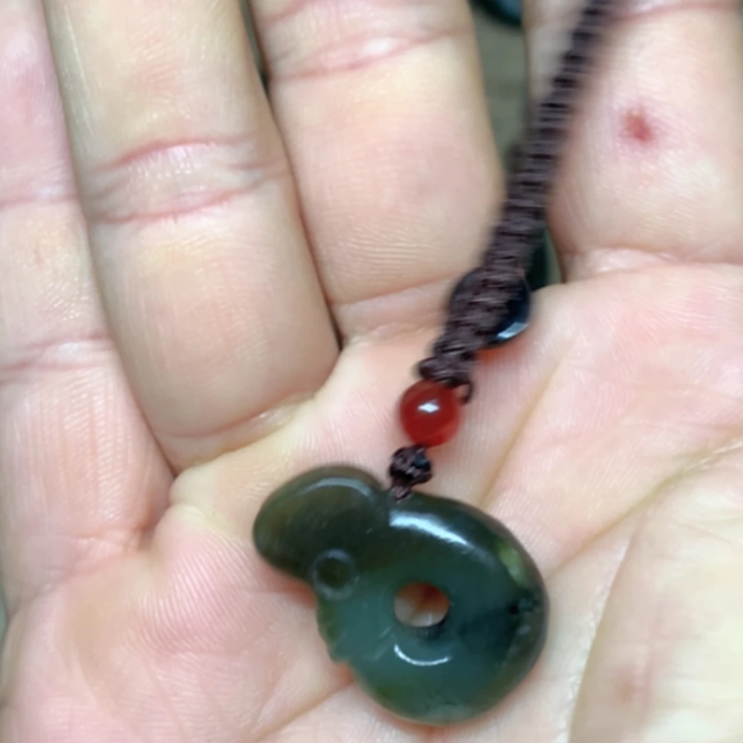 【闪购商品】颈饰未镶嵌岫岩河磨玉（透闪石质玉）