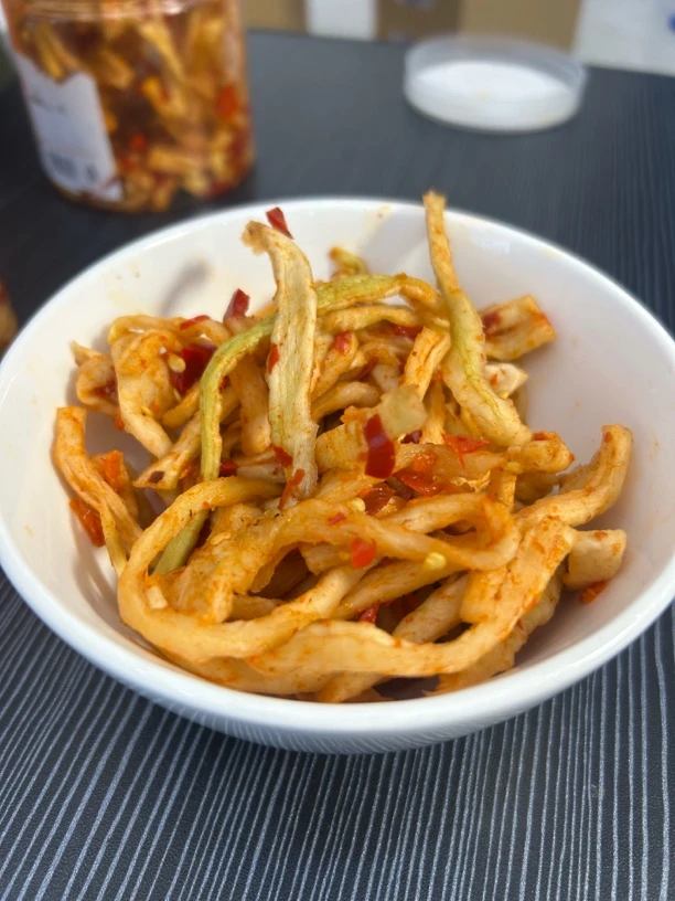 香辣下饭菜萝卜条开胃菜农家自制甜脆咸菜剁椒脆萝卜