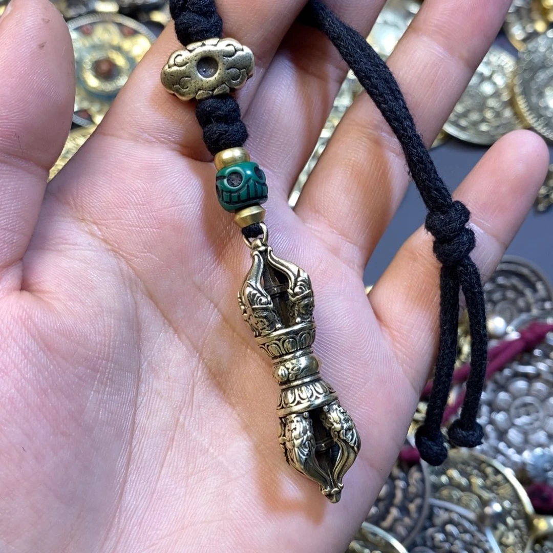 年***糕藏式金刚杵搭配如图