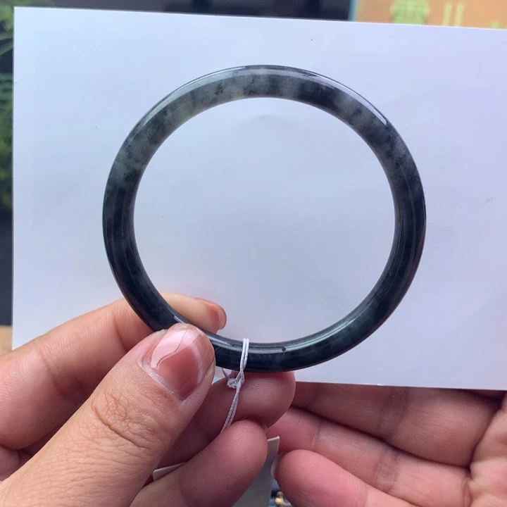 未镶嵌手镯翡翠天然翡翠手镯