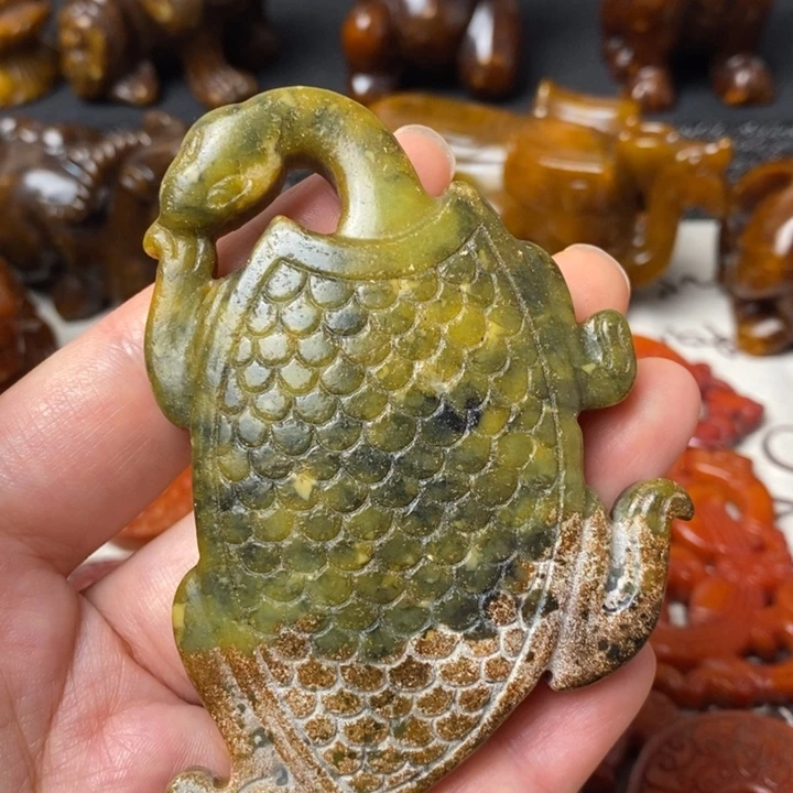 未镶嵌蛇纹石玉颈饰25