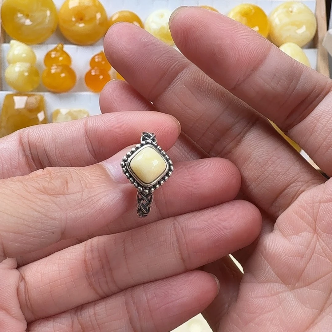 蜜蜡银S925镶嵌戒指蜜蜡