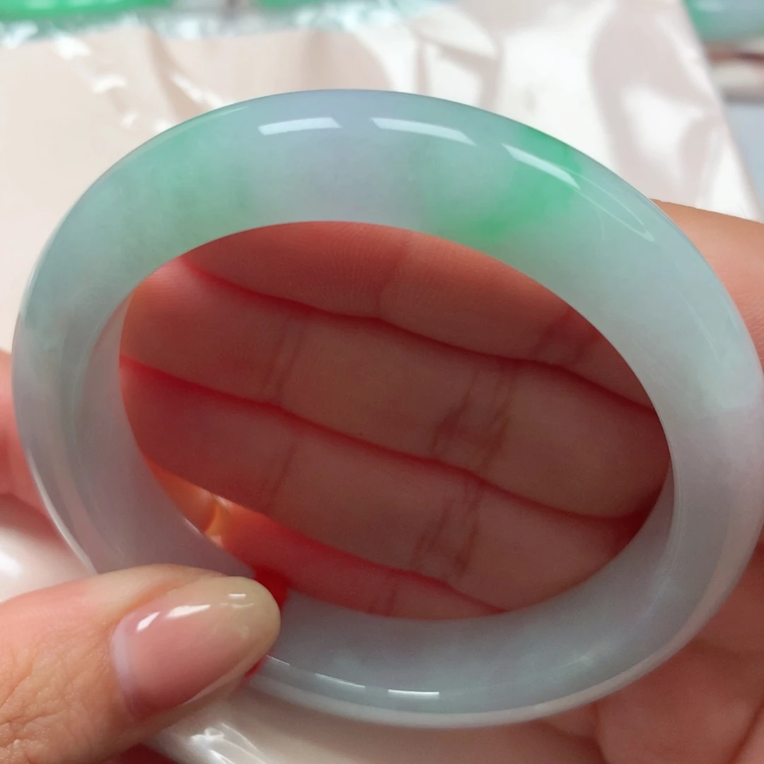 翡翠未镶嵌手镯36阳绿飘花