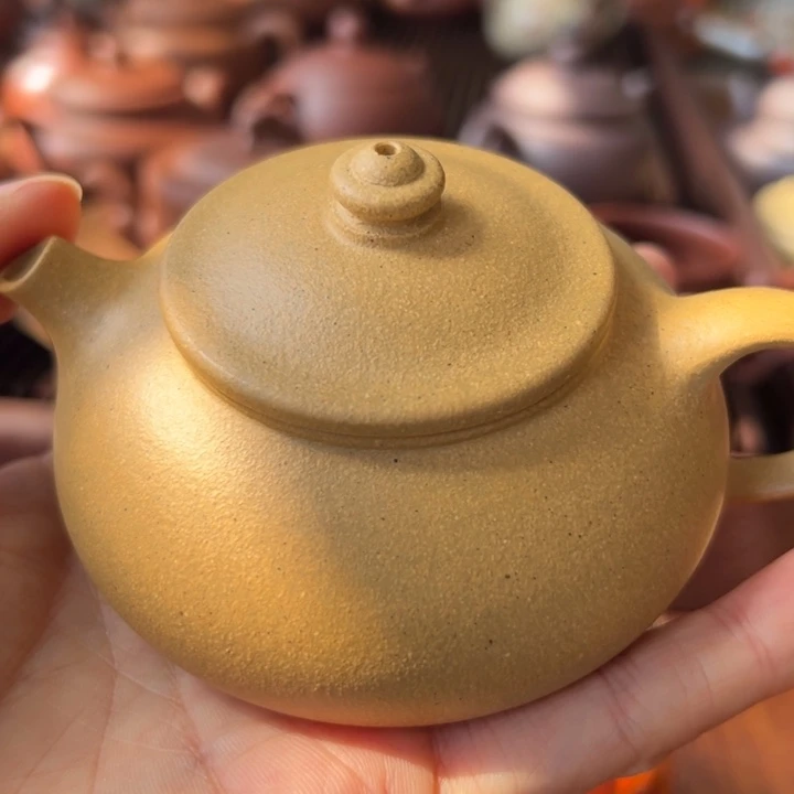 紫砂茶壶黄金寒江150cc