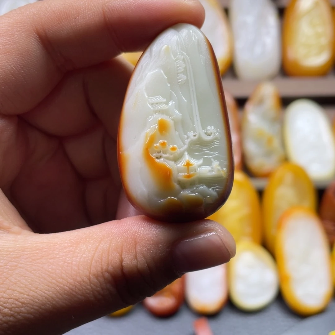 和田玉未镶嵌颈饰