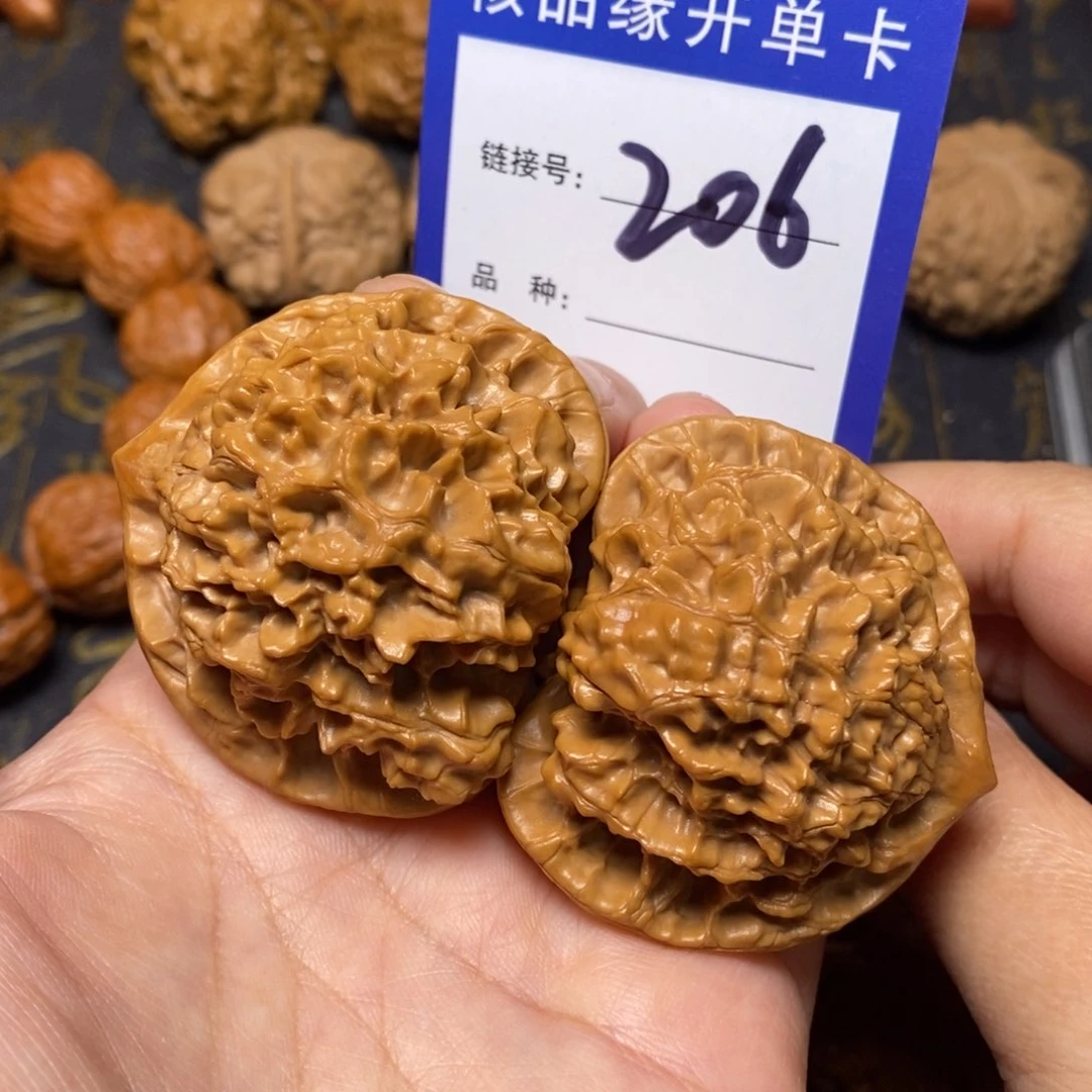 文玩核桃把件官帽48。 206