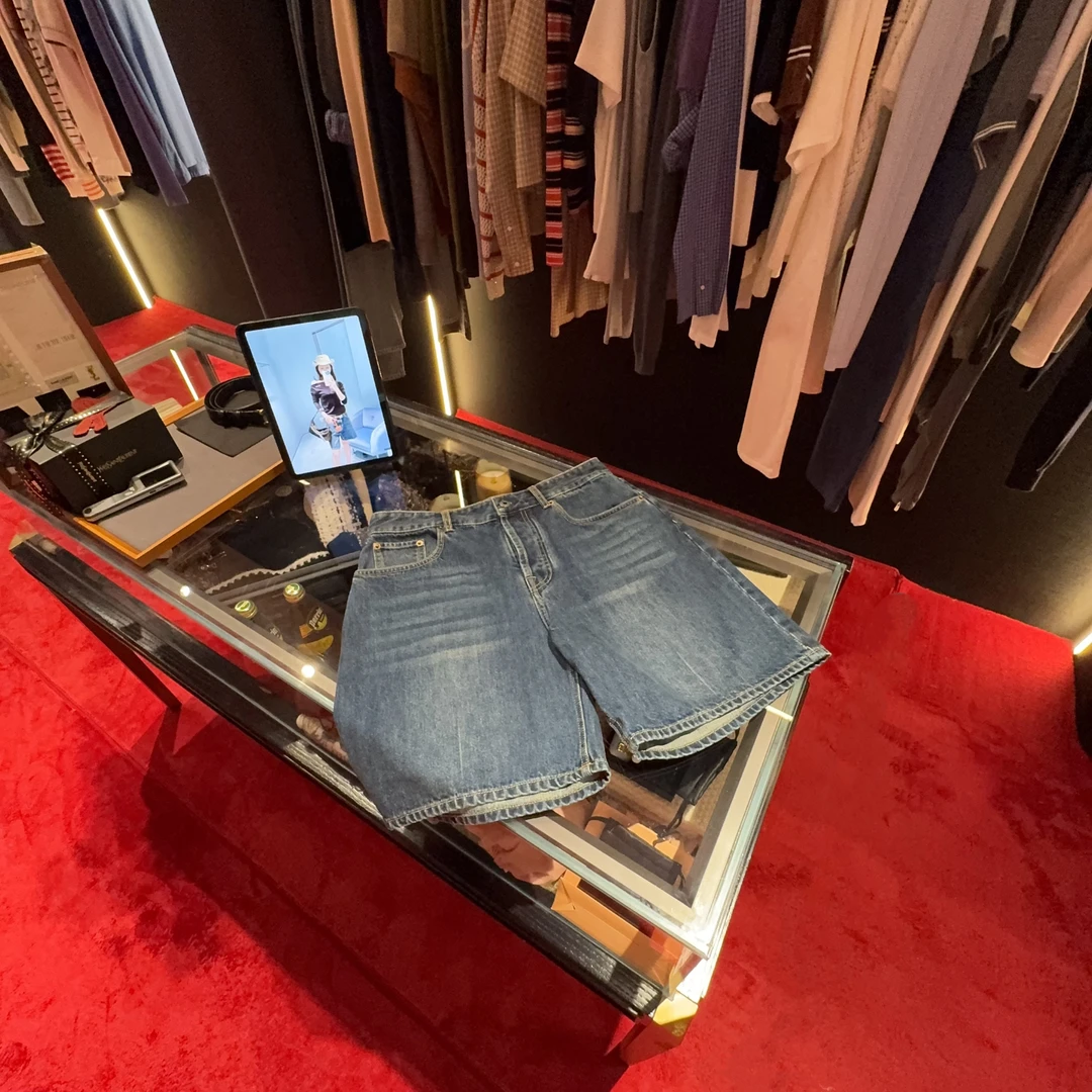 ❉HM 贴布绣水洗中腰牛仔五分短裤#原五金#1302上新