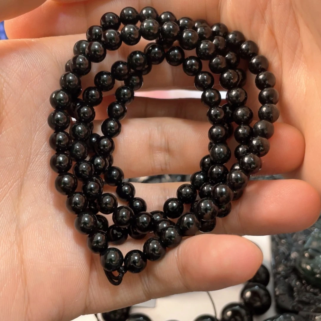 翡翠未镶嵌吊坠(不含链)卡6左右
