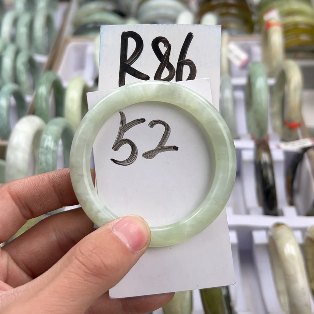 岫玉手镯未镶嵌天然岫玉微瑕