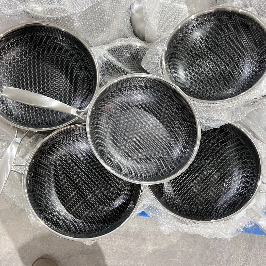 11-64 库存单柄炒锅28CM