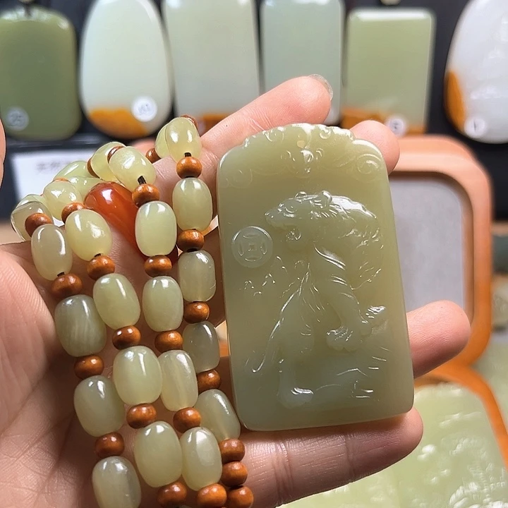 快***子玉昆仑山脉方解玉石
