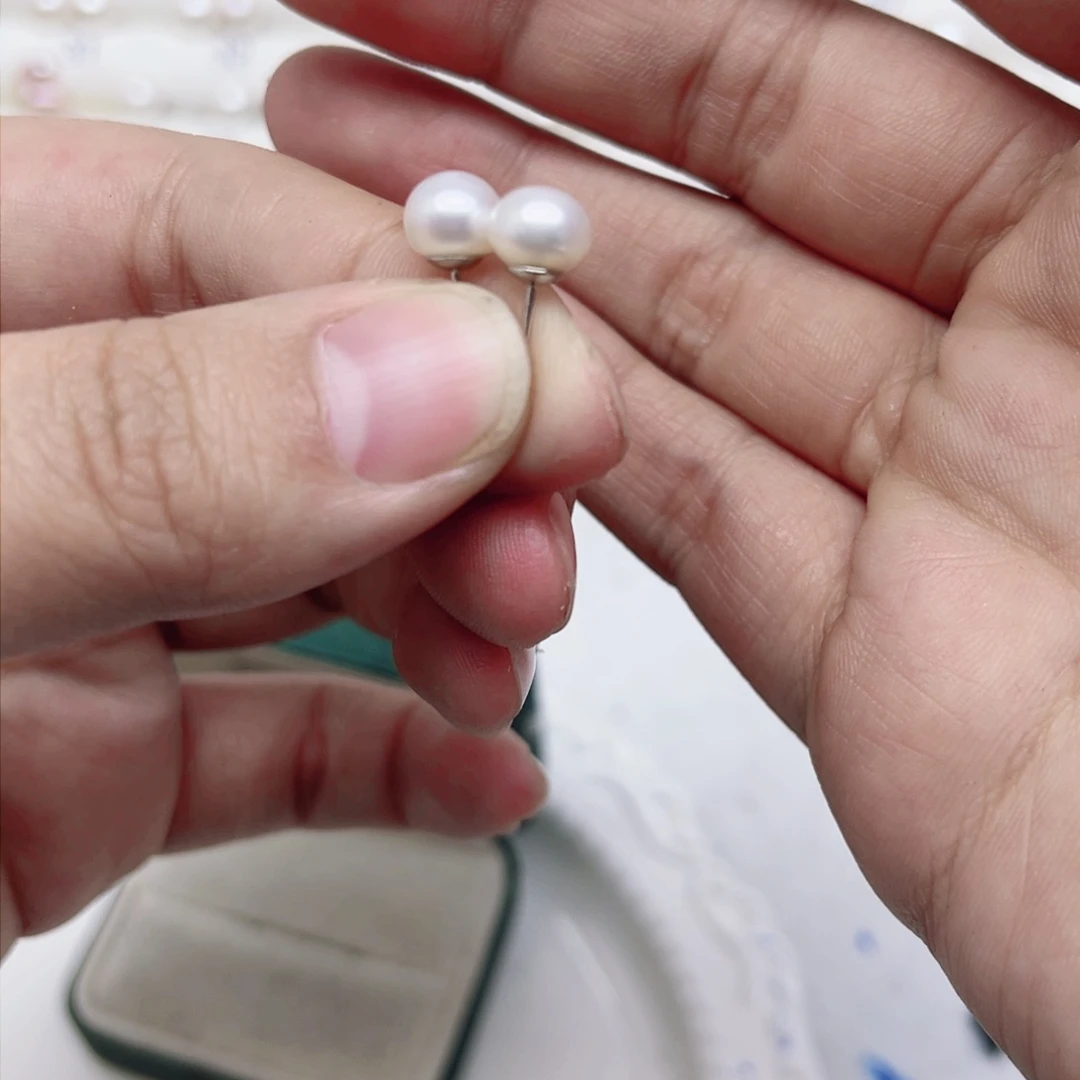 淡水珍珠耳饰银S925镶嵌生****）