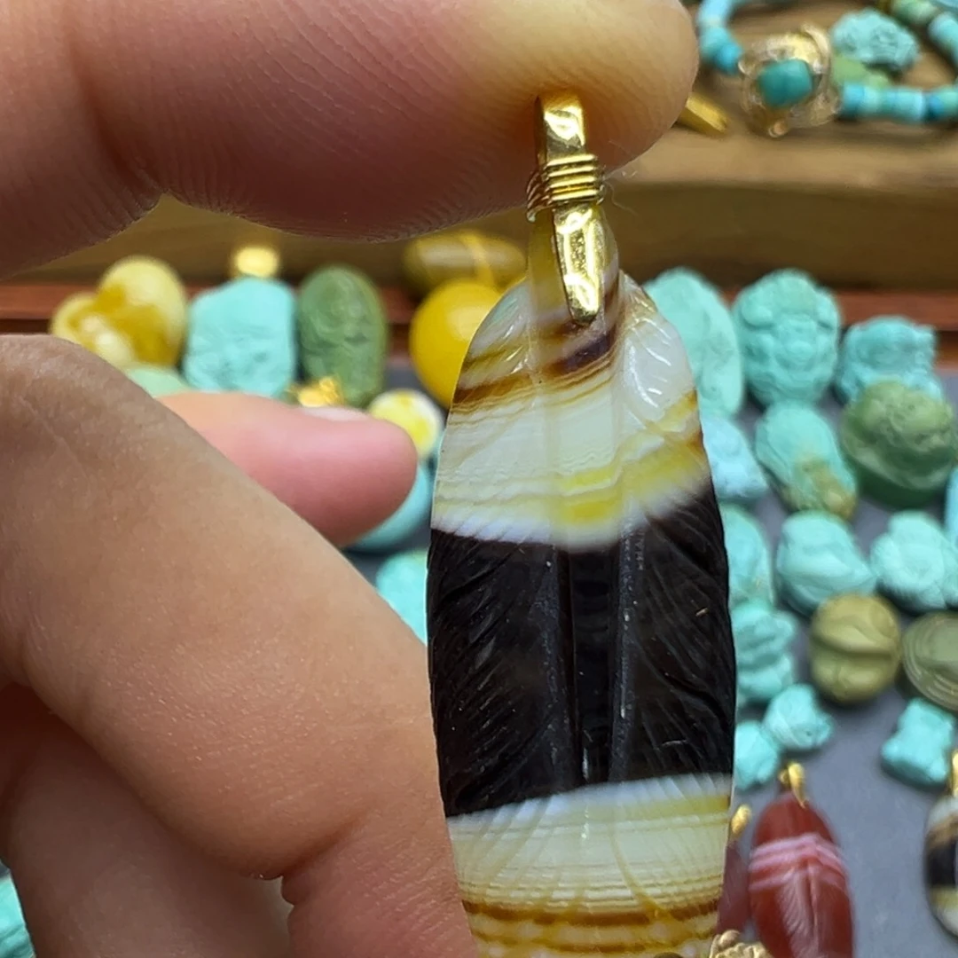 玛瑙/玉髓颈饰18K金镶嵌