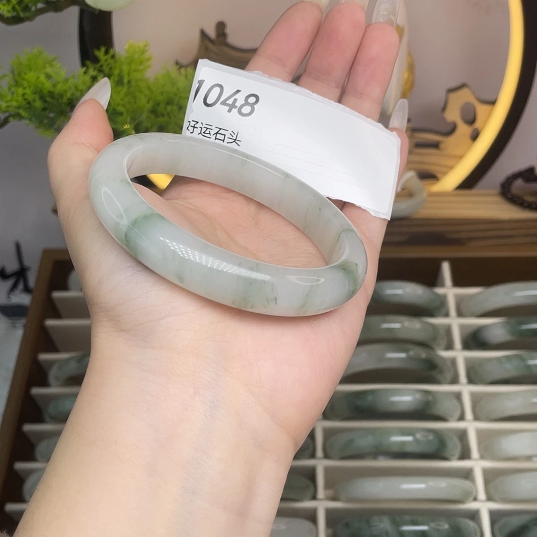 石英质玉未镶嵌手镯1048