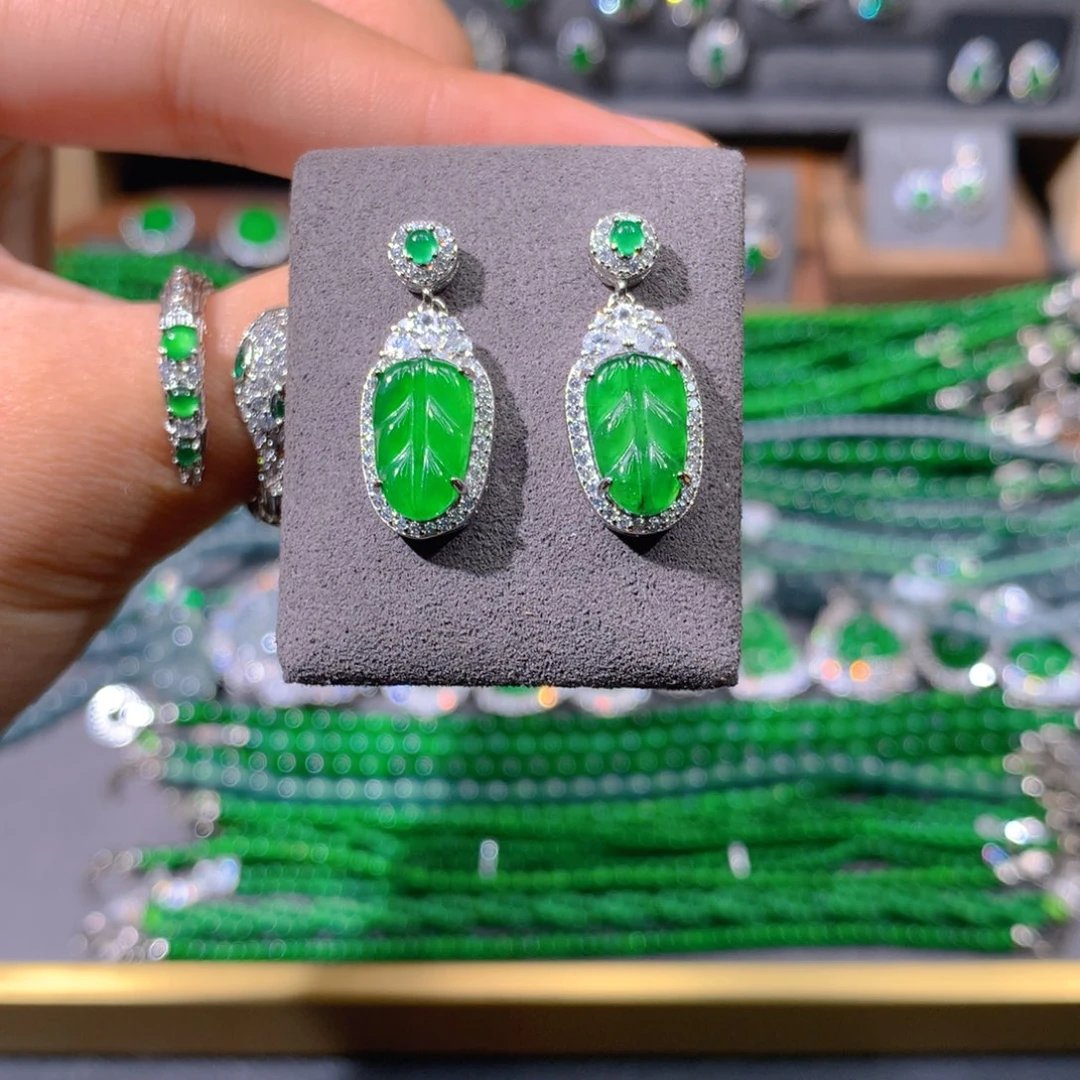 翡翠手链未镶嵌天然翡翠