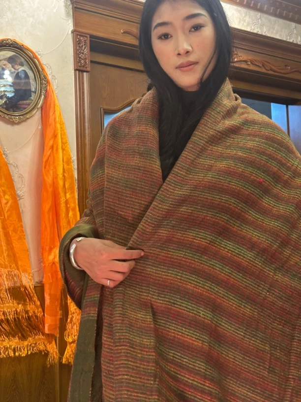 西吴尔民族风披肩芥末绿