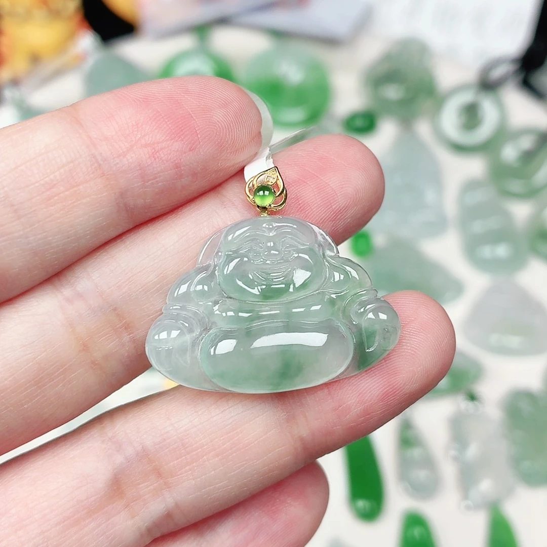 翡翠18K金镶嵌颈饰缅甸天然A货翡翠