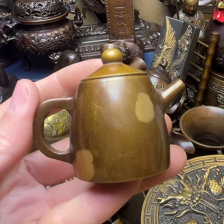 精美铜器批发档口