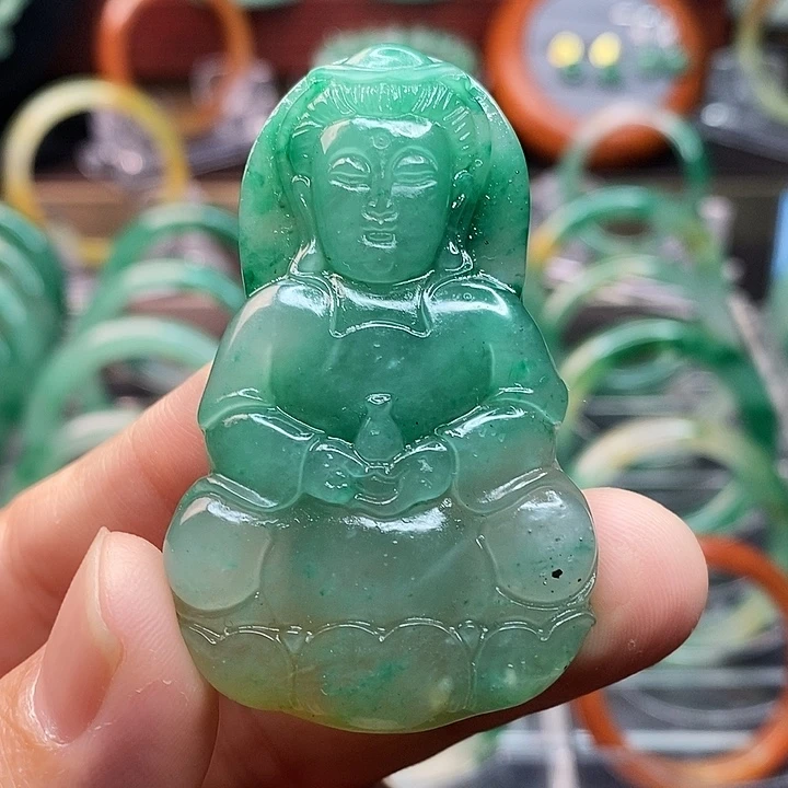 石英质玉颈饰未镶嵌