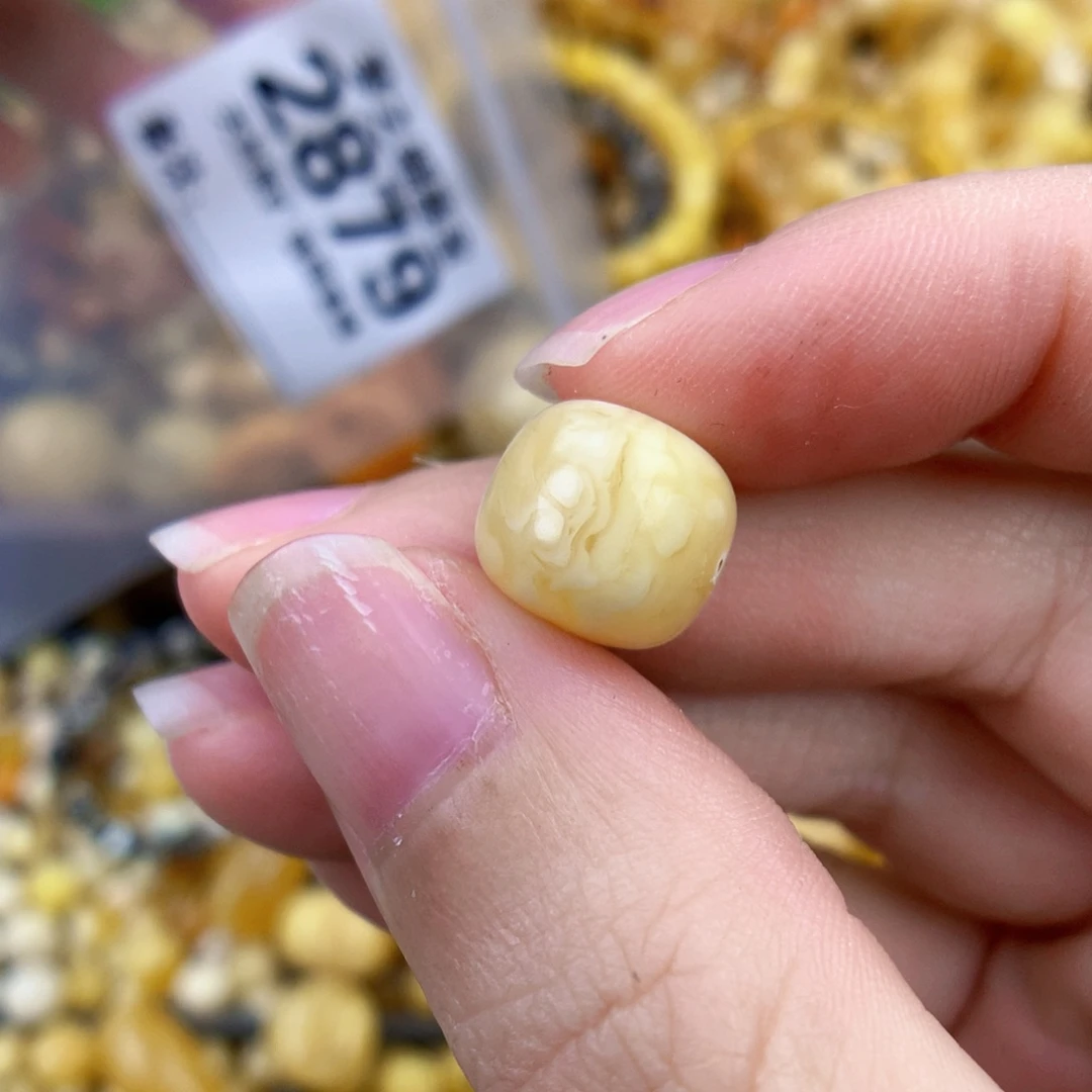 未镶嵌琥珀裸石11.5