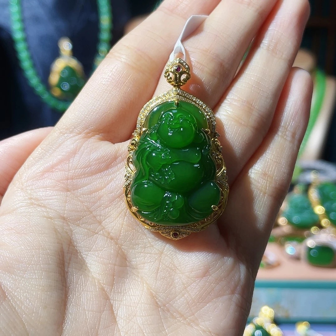 和田玉（碧玉）18K金镶嵌颈饰