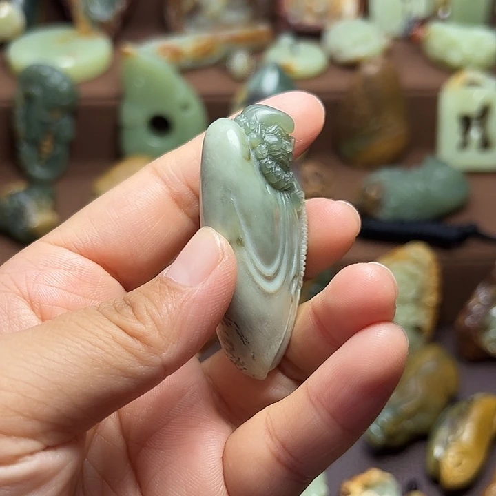 ~***~岫岩老玉（透闪石质玉）未镶嵌颈饰