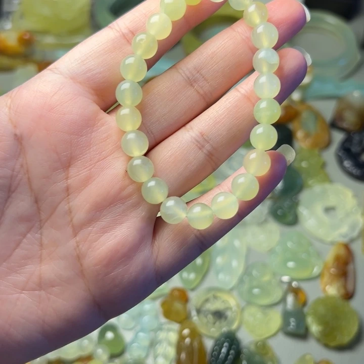 蛇纹石玉未镶嵌微瑕