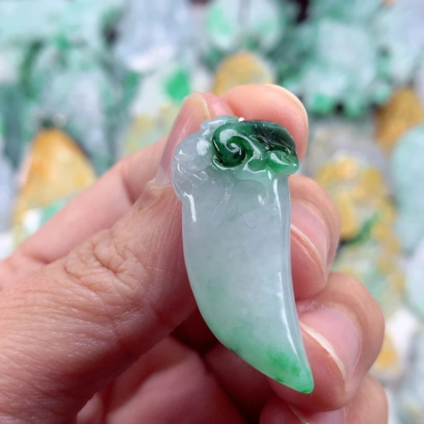 【闪购商品】翡翠吊坠(不含链)未镶嵌