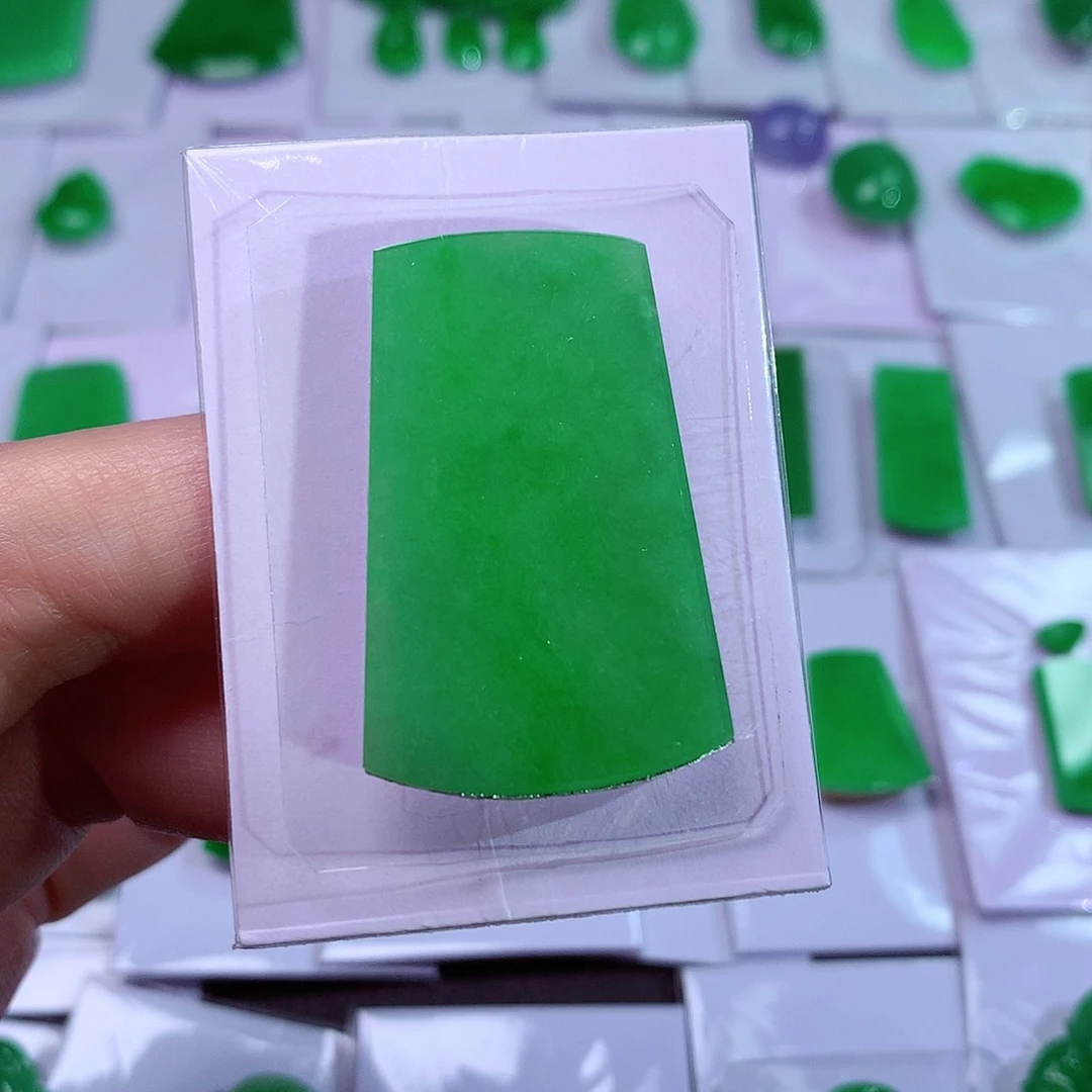 颈饰未镶嵌翡翠天然翡翠