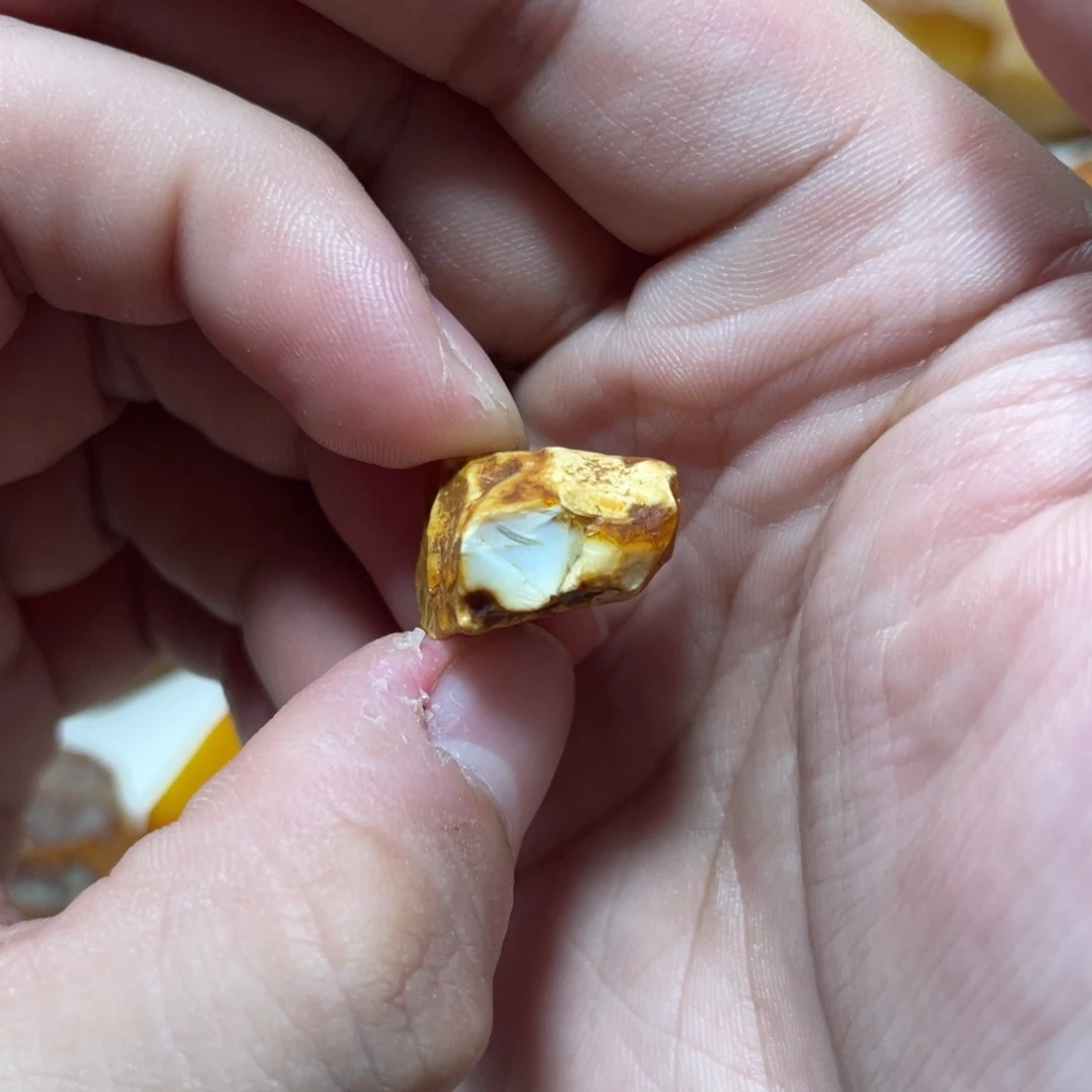 定制琥珀天然原矿