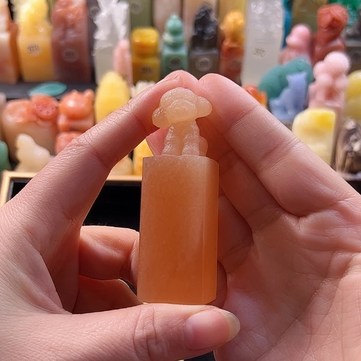 云南石印石哎**。手工定制2.1厘米，狗