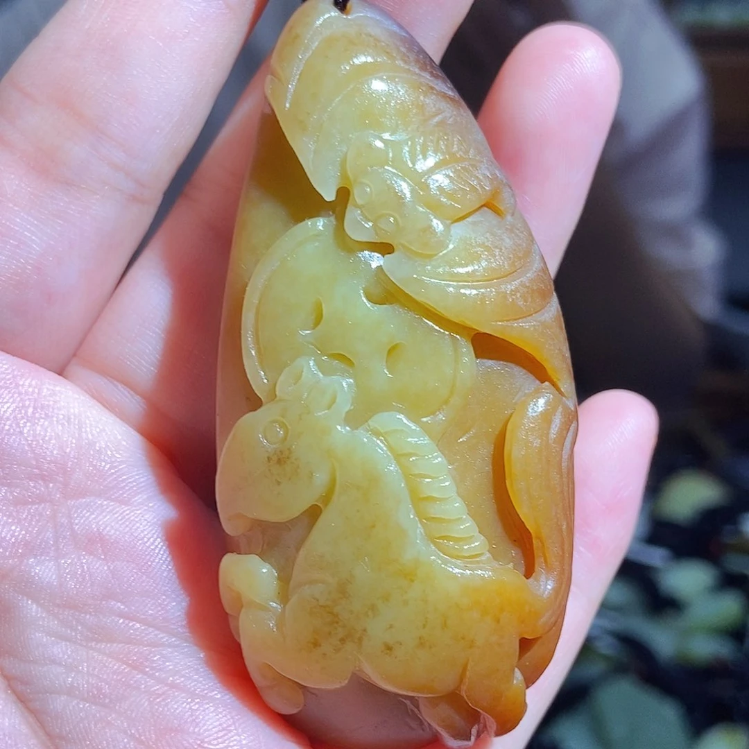 颈饰未镶嵌和田玉