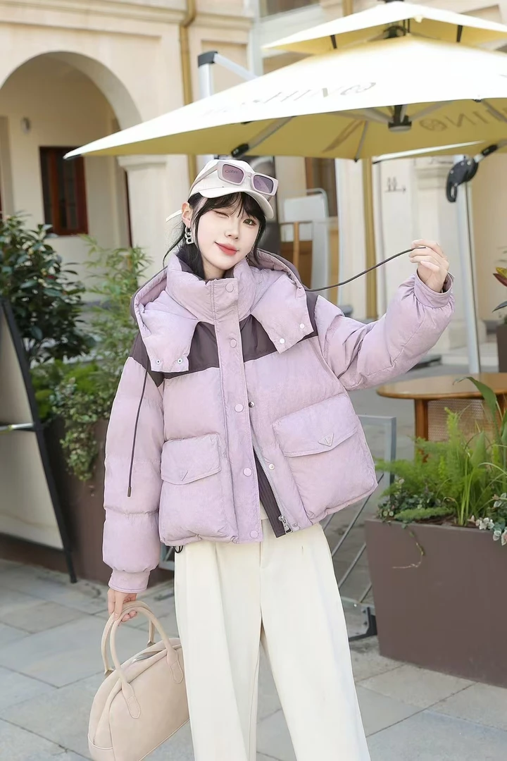 8805拼色连帽短款大口袋羽绒服