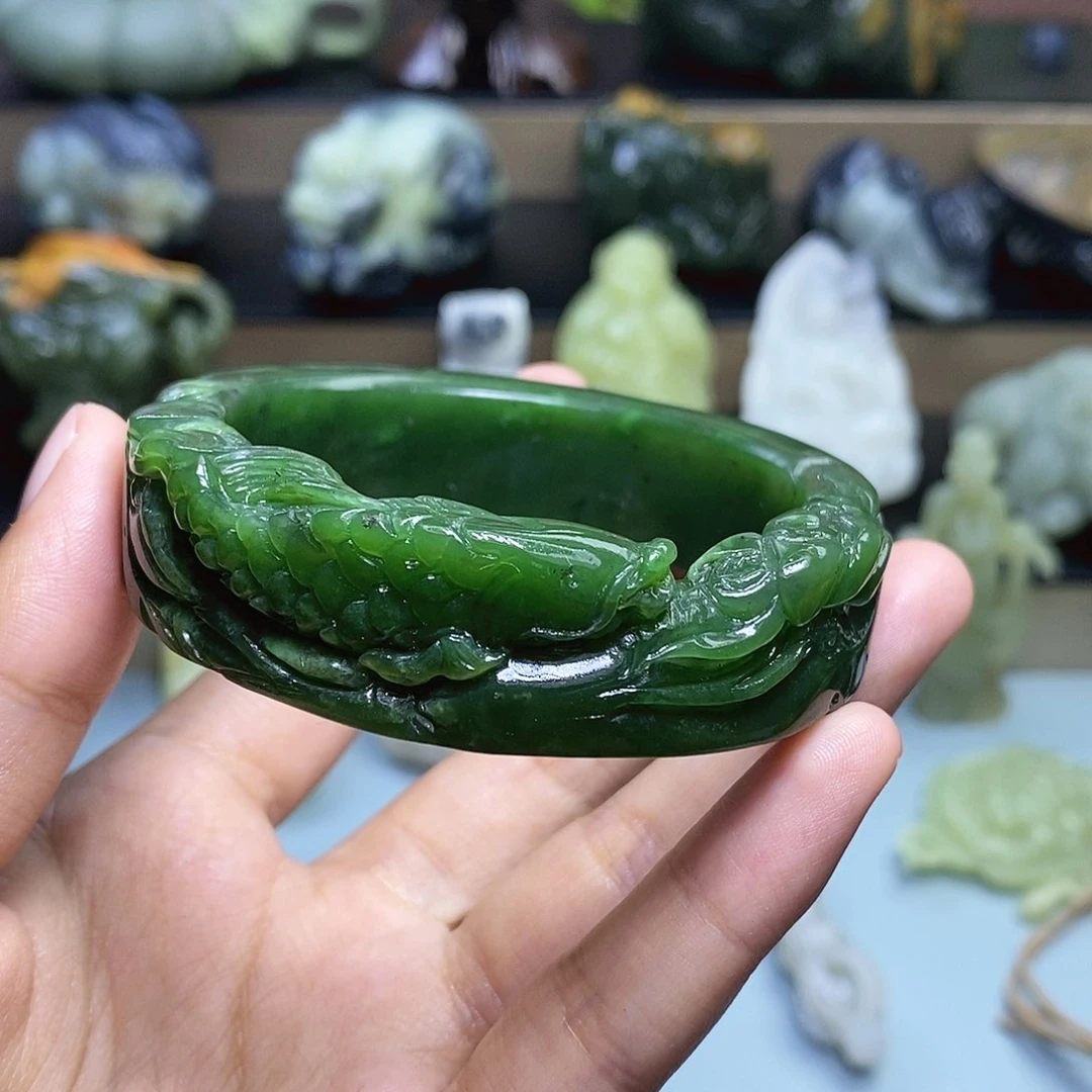 【闪购商品】颈饰未镶嵌和田玉解*