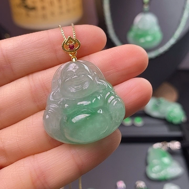 翡翠未镶嵌吊坠(赠链)