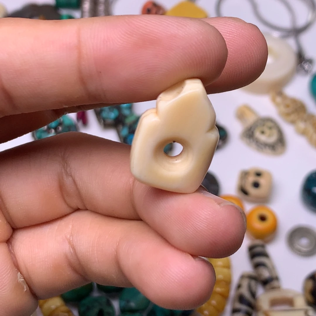 颈饰玻璃藏传小元素
