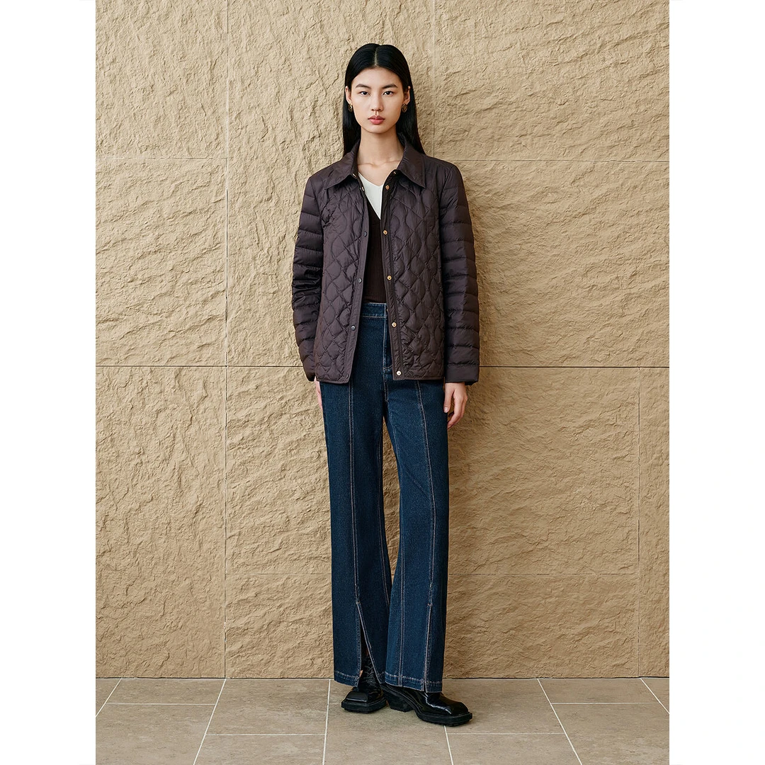 INSUN恩裳简约菱形格压花美拉德时尚衬衫轻薄羽绒服9C65108020