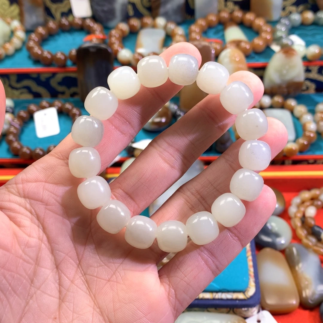 和田玉（糖玉）未镶嵌手链