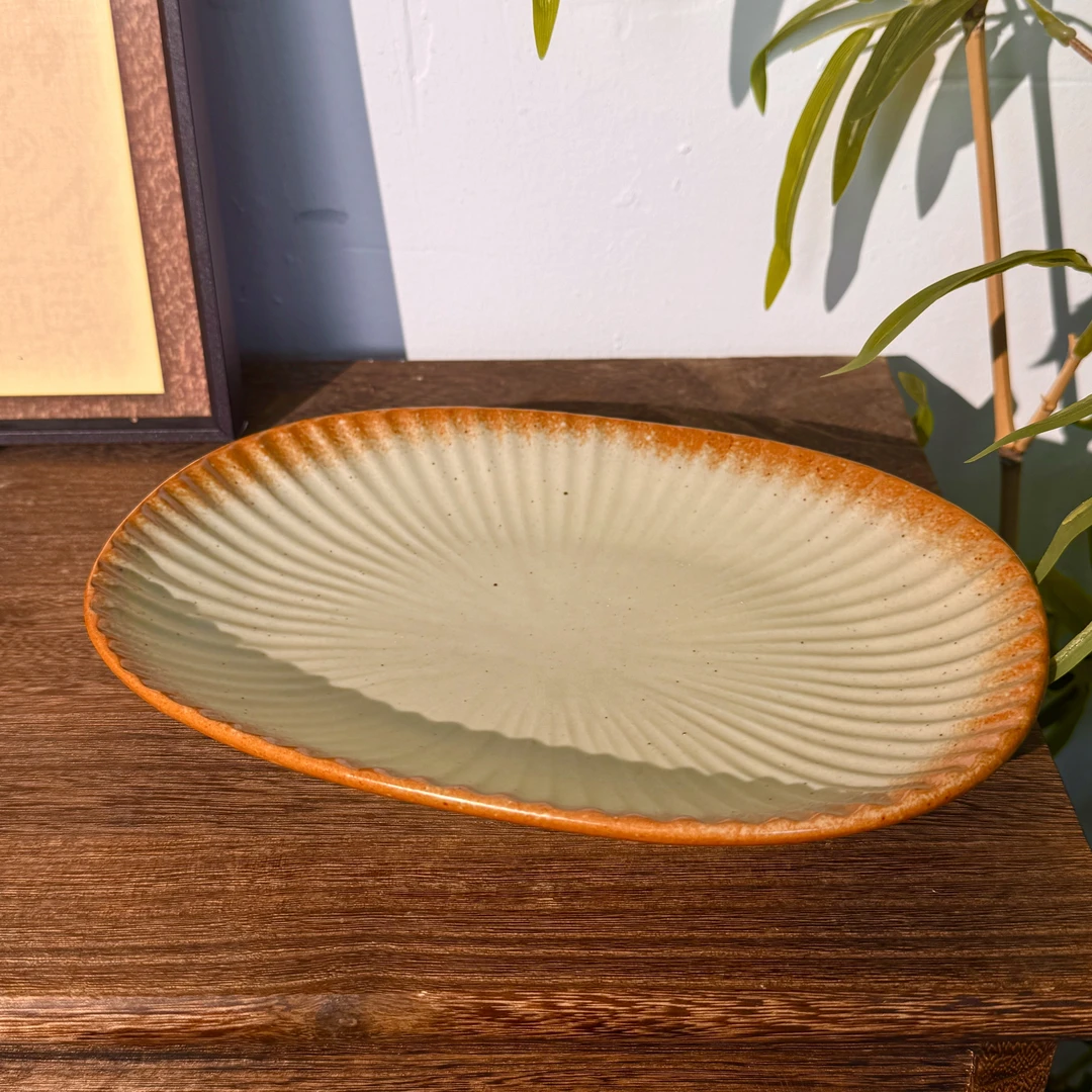 高颜值粗陶9英寸大素纹盘