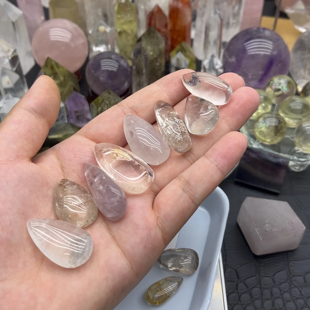 婕***、未镶嵌珠宝半成品水晶53