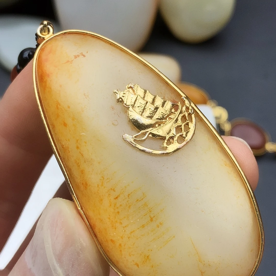 和田玉未镶嵌挂件