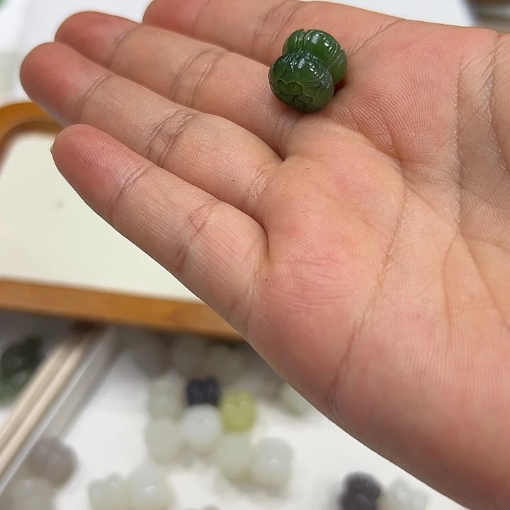 手链未镶嵌和田玉