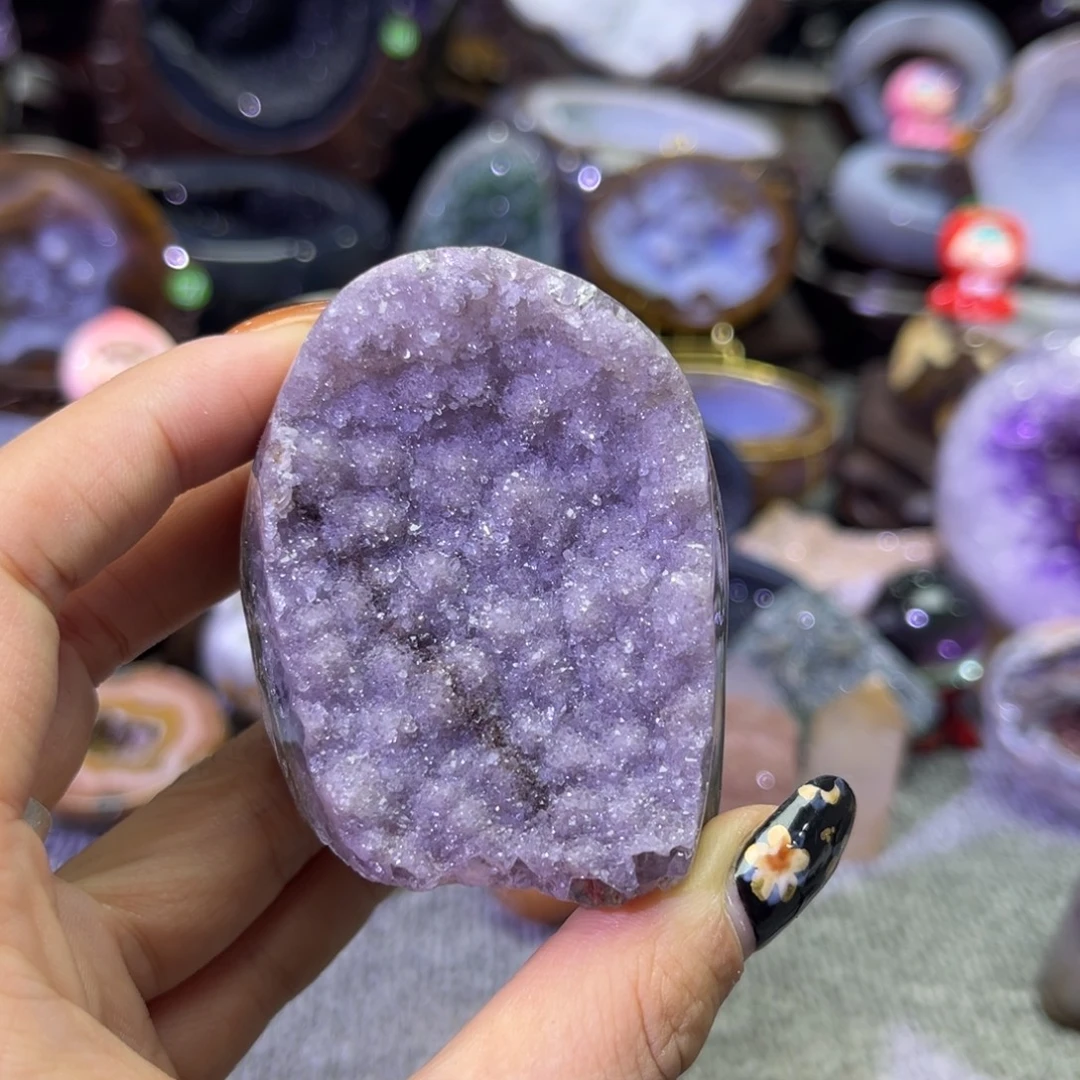 紫晶未镶嵌摆件淡紫色
