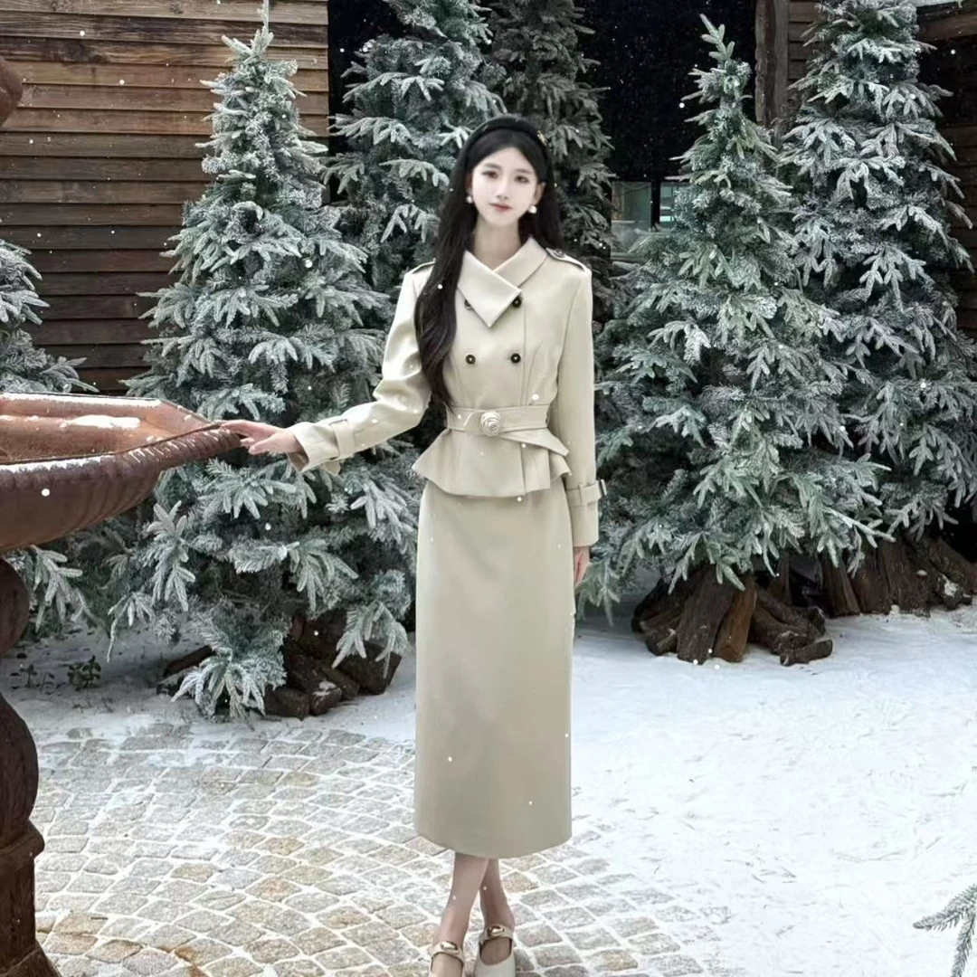 拉夏贝尔/25年秋季新款轻奢百搭时尚通勤修身上衣+半裙 10675 JHD