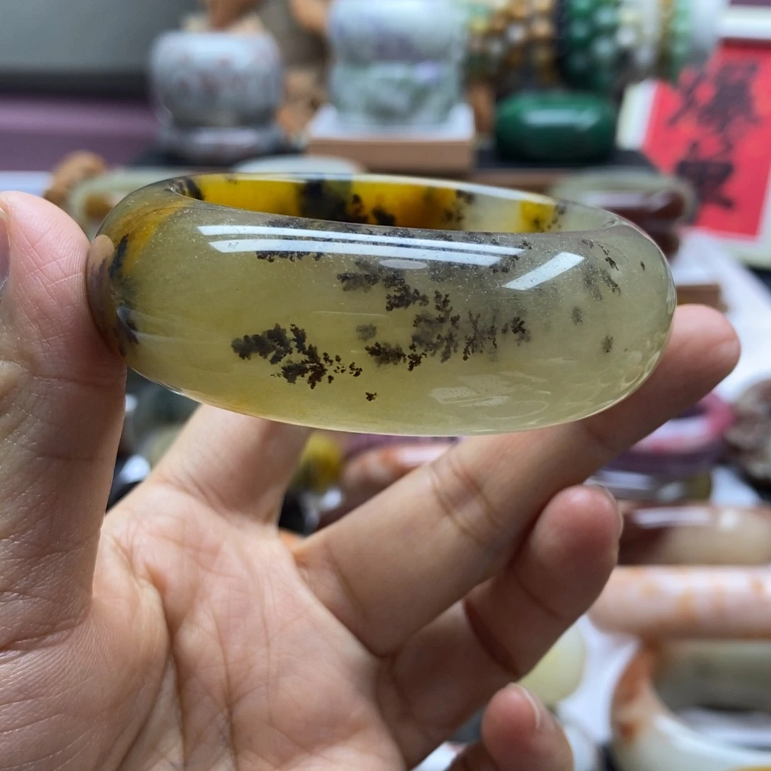 双***双石英岩玉手镯未镶嵌